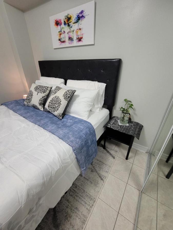 Roryhouse Apartment Toronto Exterior photo