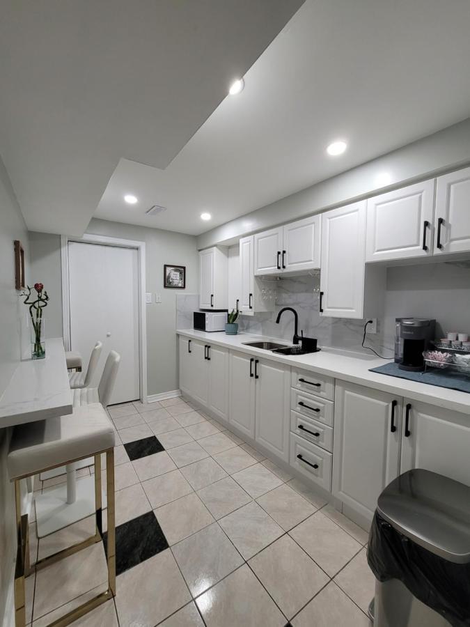 Roryhouse Apartment Toronto Exterior photo