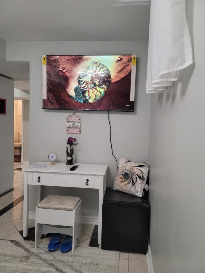 Roryhouse Apartment Toronto Exterior photo